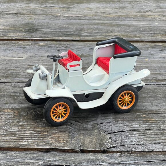 Vintage Bandai Japan Tin Toy Push Friction Car Sign of Quality - Picture 1 of 12